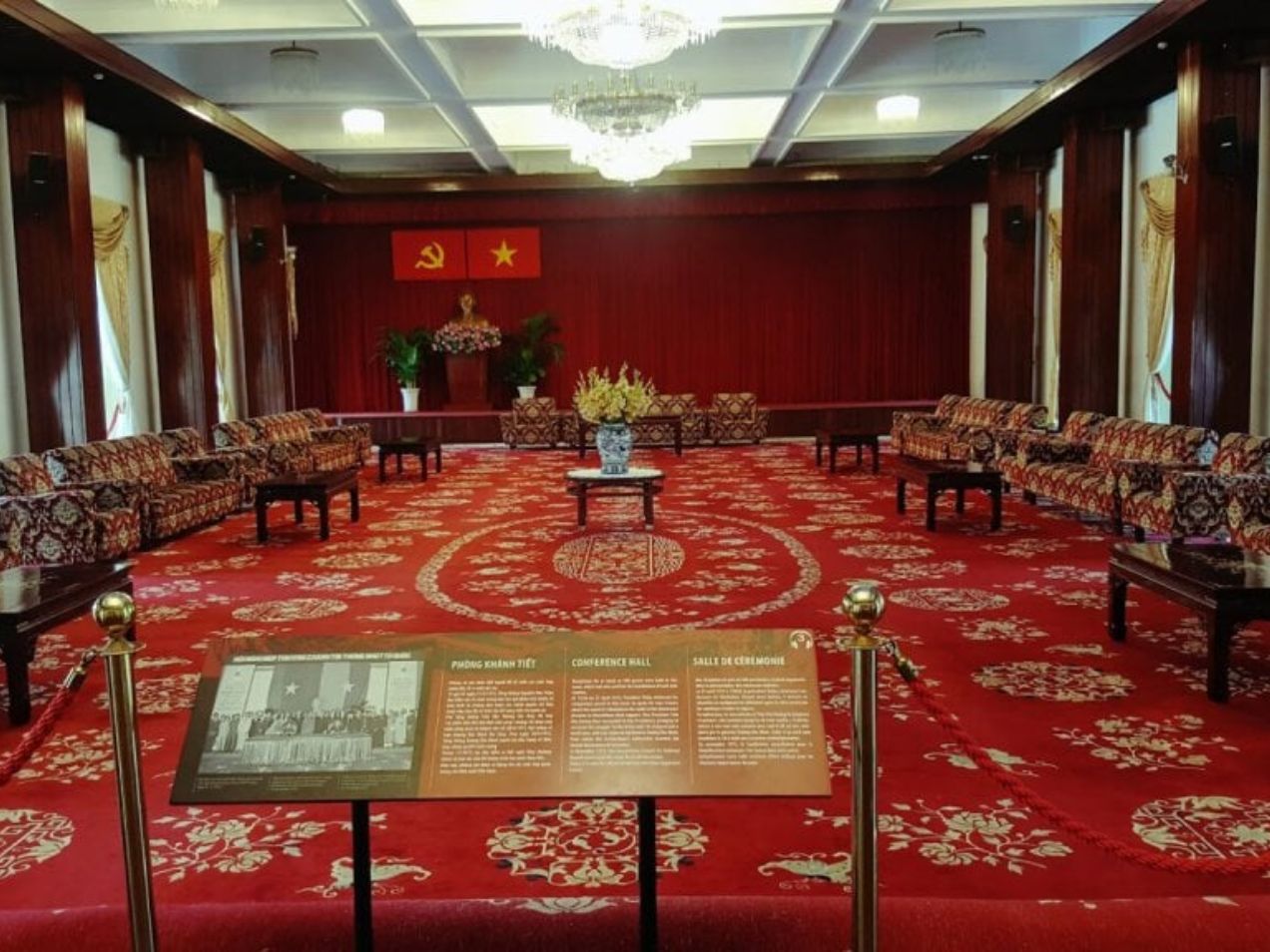 Khu vực cố định bên trong dinh là nơi làm việc, sinh hoạt của bộ máy chính phủ (Nguồn ảnh: Sưu tầm)