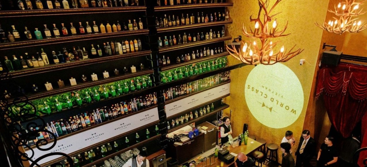 Trải nghiệm Sài Gòn về đêm bạn cũng có thể ghé The Gin House để thưởng thức các loại đồ uống thơm ngon (Ảnh: Sưu tầm)