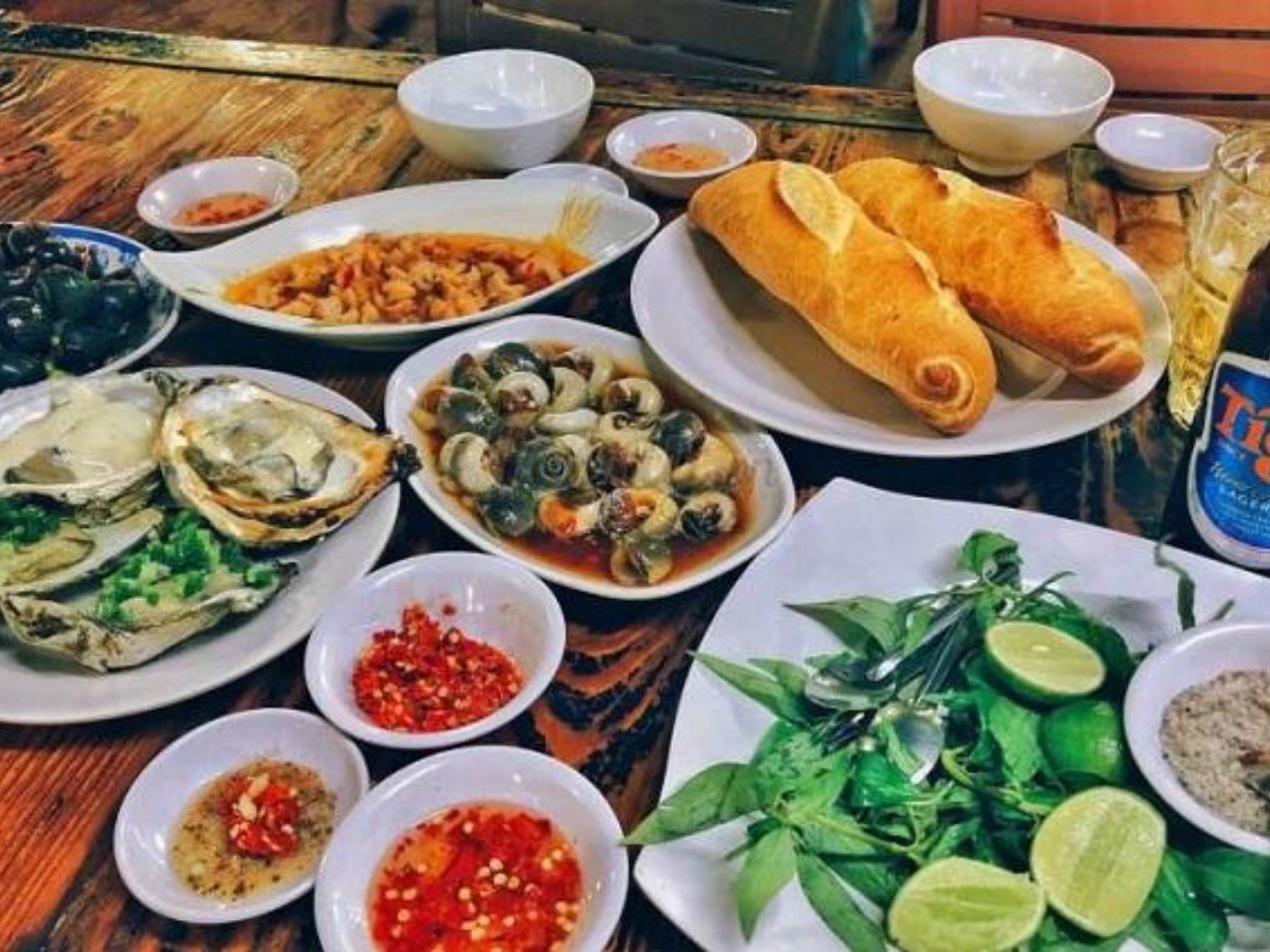 Các tín đồ món ốc không thể không biết đến Ốc Đào - quán ốc ngon Quận 4 nằm tại Phố ẩm thực Vĩnh Khánh.